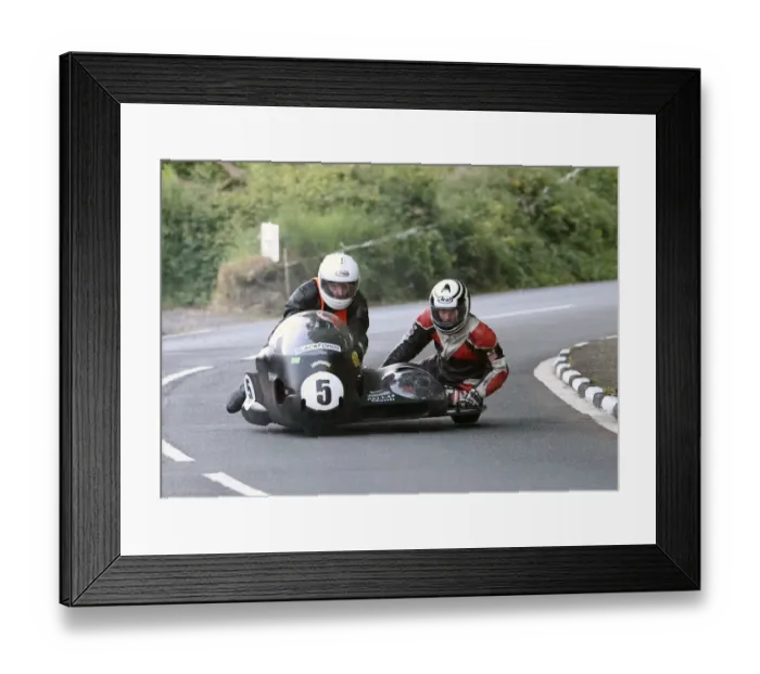 Framed Print : Danny Quirk & Dylan Weston (Bellas Vincent) 2022 Pre TT Classic Framed Print : Danny Quirk & Dylan Weston (Bellas Vincent) 2022 Pre TT Classic