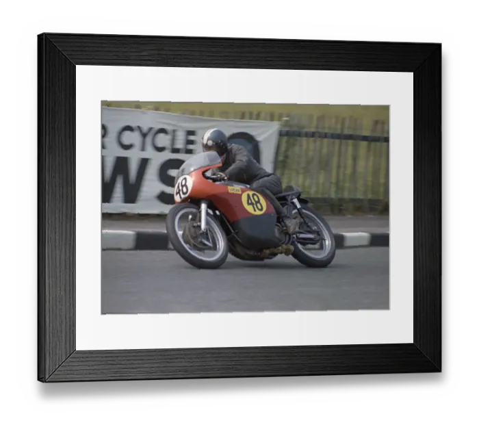 Framed Print : Robin Duffty (Norton) at Cruicksjanks 1970 Senior TT Framed Print : Robin Duffty (Norton) at Cruicksjanks 1970 Senior TT