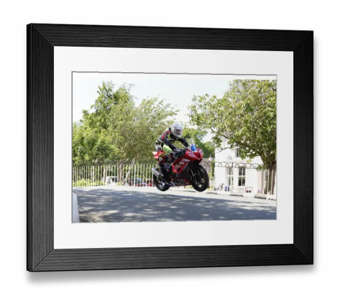 Framed Print : Frank Gallagher (Yamaha) on Ballaugh Bridge 2019 Sopersport TT Framed Print : Frank Gallagher (Yamaha) on Ballaugh Bridge 2019 Sopersport TT
