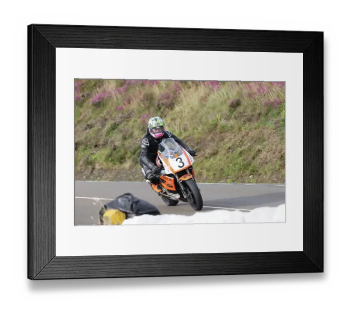 Framed Print : Jamie Coward (Kawasaki) at Guthries 2022 Classic Superbike Manx Grand Prix Framed Print : Jamie Coward (Kawasaki) at Guthries 2022 Classic Superbike Manx Grand Prix
