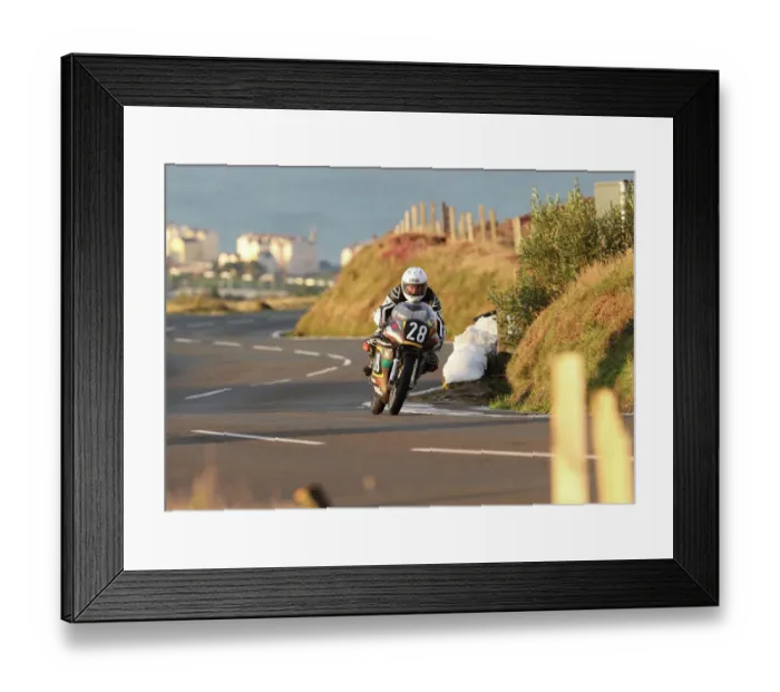 Framed Print : Hefyn Owen Seeley 2022 Senior Classic Manx Grand Prix Framed Print : Hefyn Owen Seeley 2022 Senior Classic Manx Grand Prix