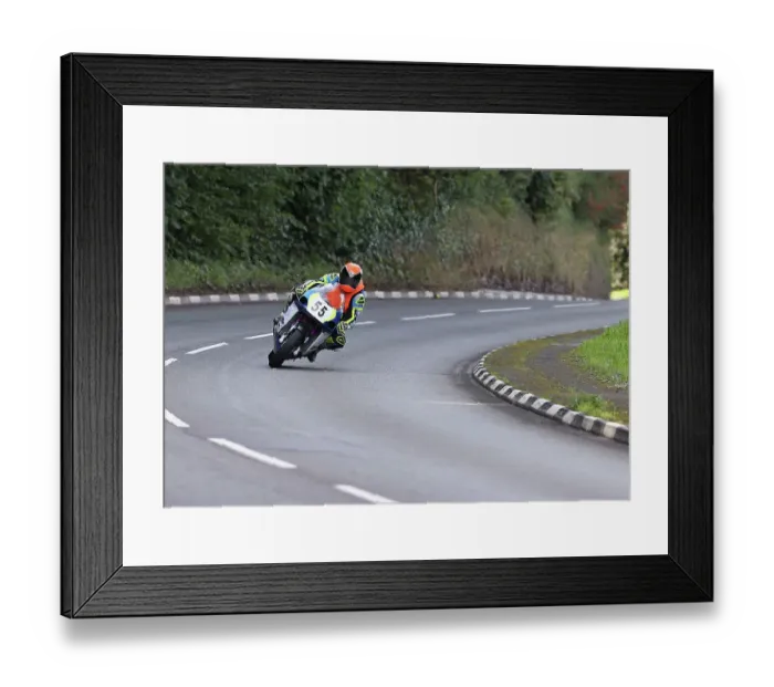 Framed Print : Spaniard Victor Ortega (Kawasaki) at Quarry Bends Framed Print : Spaniard Victor Ortega (Kawasaki) at Quarry Bends