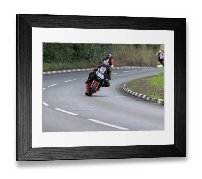 Framed Print : Mark Jackson (Suzuki) at Quarry Bends 2022 Junior Manx Grand Prix Framed Print : Mark Jackson (Suzuki) at Quarry Bends 2022 Junior Manx Grand Prix