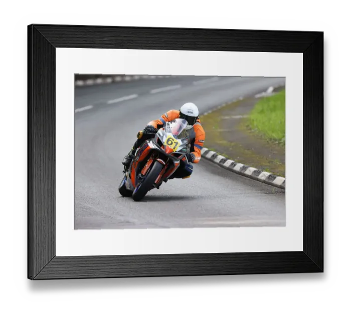 Framed Print : Dan Forbes Suzuki 2022 Senior Manx Grand Prix Framed Print : Dan Forbes Suzuki 2022 Senior Manx Grand Prix