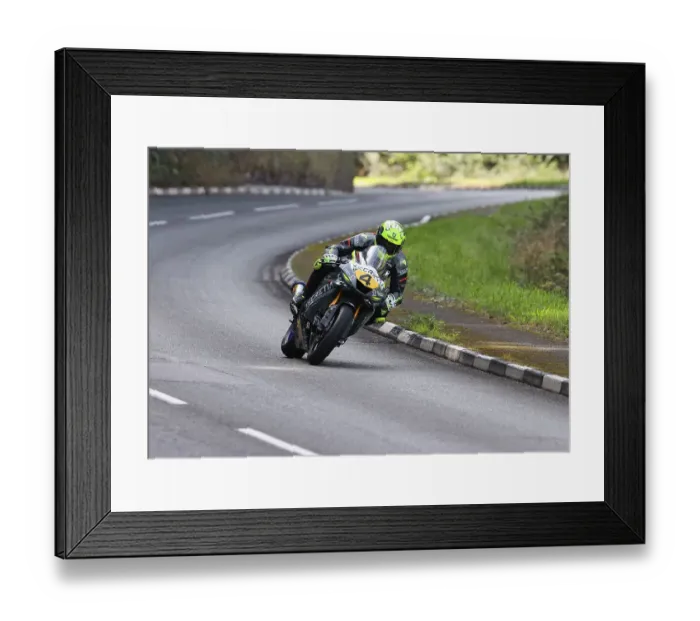 Framed Print : Victor Lopez Yamaha 2022 Senior Manx Grand Prix Framed Print : Victor Lopez Yamaha 2022 Senior Manx Grand Prix