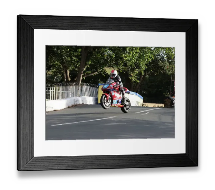 Framed Print : Chris Moore Kawasaki 2022 Junior Manx Grand Prix Framed Print : Chris Moore Kawasaki 2022 Junior Manx Grand Prix