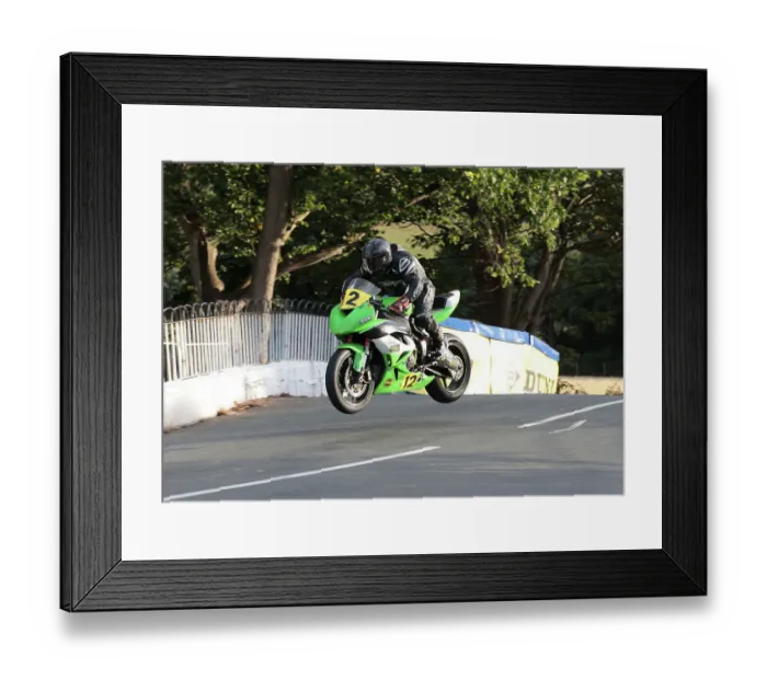 Framed Print : Chris Cook Kawasaki 2022 Senior Grand Prix Framed Print : Chris Cook Kawasaki 2022 Senior Grand Prix