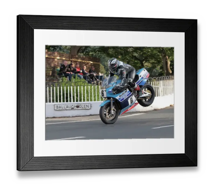 Framed Print : Michael Dunlop Suzuki 2022 Classic Superbike Manx Grand Prix Framed Print : Michael Dunlop Suzuki 2022 Classic Superbike Manx Grand Prix