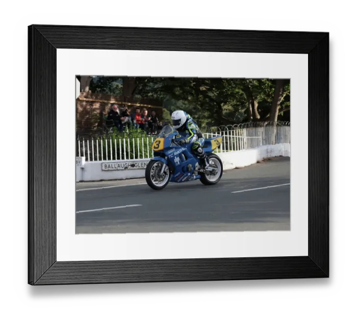Framed Print : Dean Osborn Honda 2022 Senior Manx Grand Prix Framed Print : Dean Osborn Honda 2022 Senior Manx Grand Prix