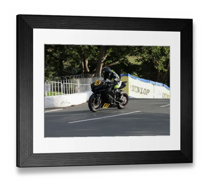 Framed Print : Tom Snow Yamaha 2022 Senior Manx Grand Prix Framed Print : Tom Snow Yamaha 2022 Senior Manx Grand Prix