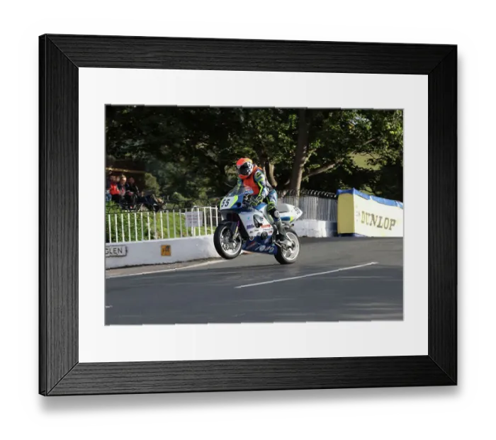Framed Print : Keith Pringle Suzuki Classic Superbike Manx Grand Prix