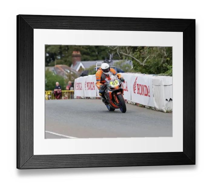 Framed Print : Daniel Forbes Suzuki 2022 Senior Manx Grand Prix Framed Print : Daniel Forbes Suzuki 2022 Senior Manx Grand Prix