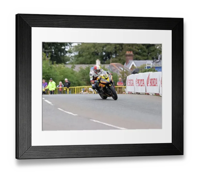 Framed Print : Victoe Ortega Kawasaki 2022 Senior Manx Grand Prix Framed Print : Victoe Ortega Kawasaki 2022 Senior Manx Grand Prix