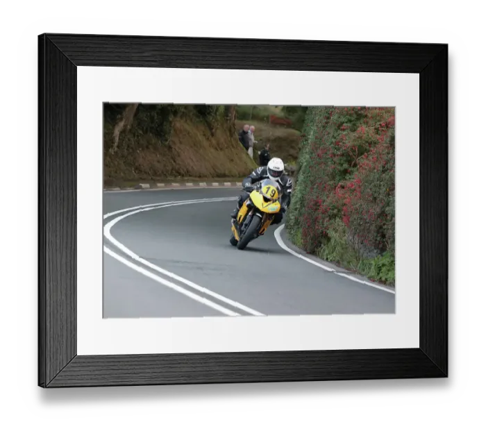 Framed Print : Shaun Evans (Kawasaki) at Handley's Corner, 2022 Senior Manx Grand Prix Framed Print : Shaun Evans (Kawasaki) at Handley's Corner, 2022 Senior Manx Grand Prix