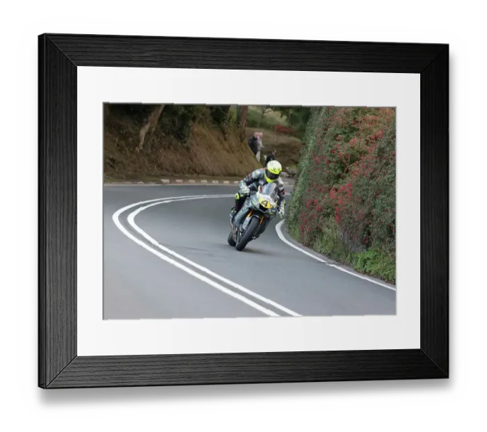 Framed Print : Victor Lopez=Santoz Yamaha 2022 Senior Manx Grand Prix Framed Print : Victor Lopez=Santoz Yamaha 2022 Senior Manx Grand Prix