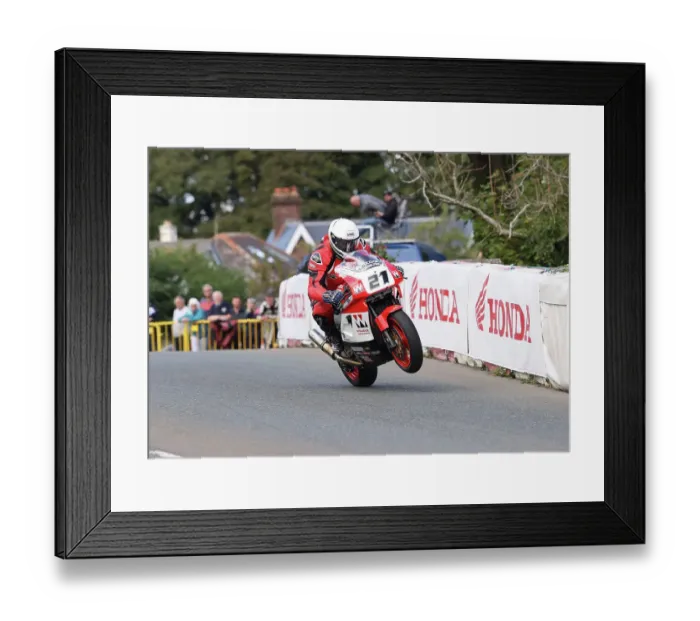 Framed Print : Shaun Anderson Kawasaki 2022 Classic Superbike Manx Grand Prix Framed Print : Shaun Anderson Kawasaki 2022 Classic Superbike Manx Grand Prix