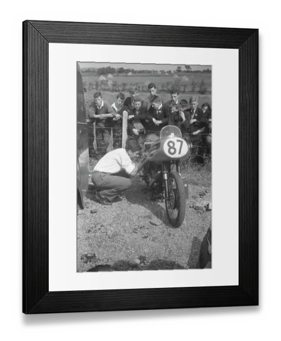Framed Print : Geoff Duke (BSA) 1955 Ulster Grand Prix Framed Print : Geoff Duke (BSA) 1955 Ulster Grand Prix