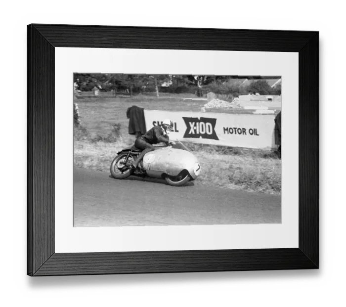 Framed Print : Cecil Sandford (Guzzi) 1955 Lightweight Ulster Grand Prix Framed Print : Cecil Sandford (Guzzi) 1955 Lightweight Ulster Grand Prix