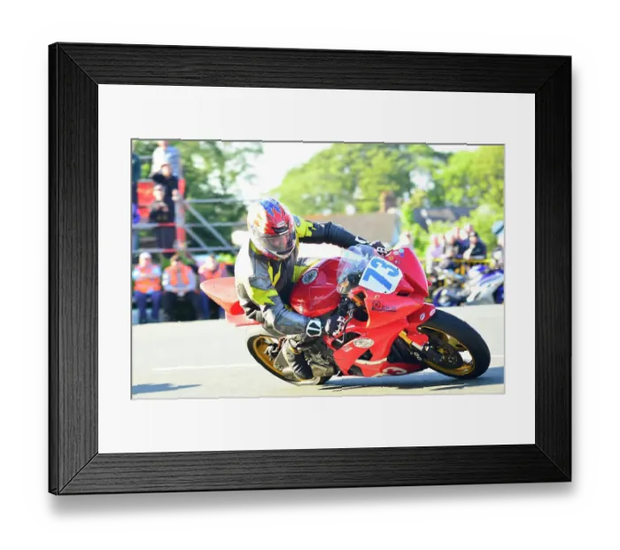 Framed Print : Chris Petty Yamaha 2015 Supersport TT Framed Print : Chris Petty Yamaha 2015 Supersport TT