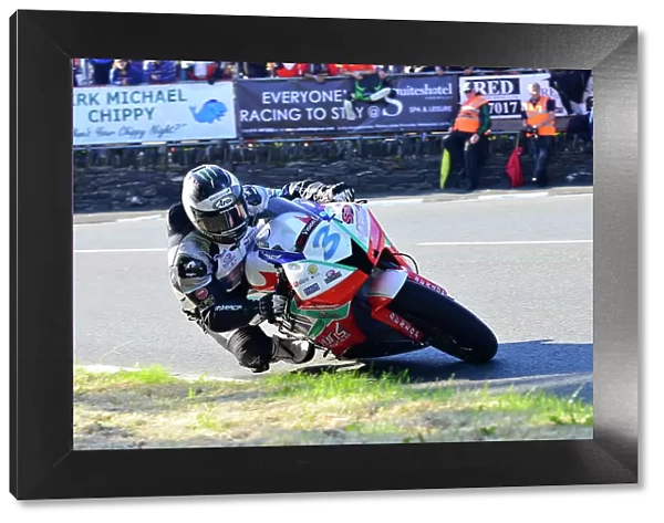 Michael Dunlop Honda 2015 Supersport TT