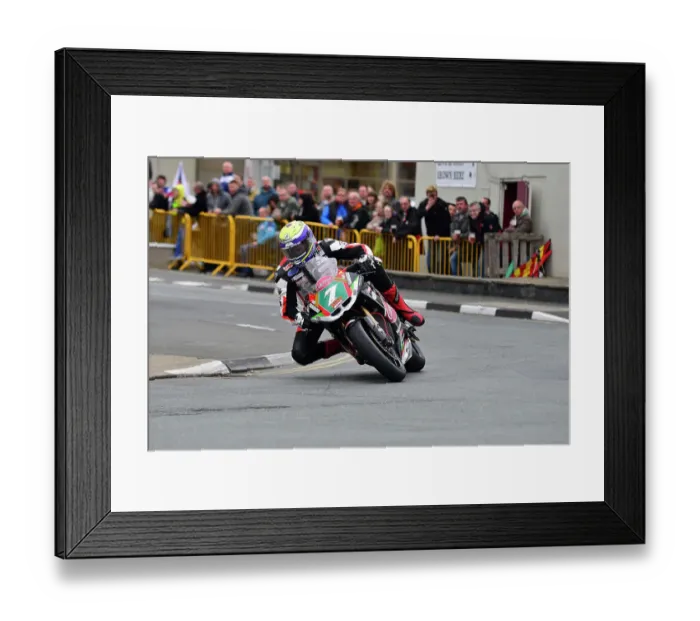 Framed Print : Jamie Hamilton Kawasaki 2015 Lightweight TT Framed Print : Jamie Hamilton Kawasaki 2015 Lightweight TT