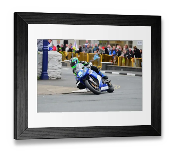 Framed Print : Michael Sweeney Kawasaki 2015 Lightweight TT Framed Print : Michael Sweeney Kawasaki 2015 Lightweight TT