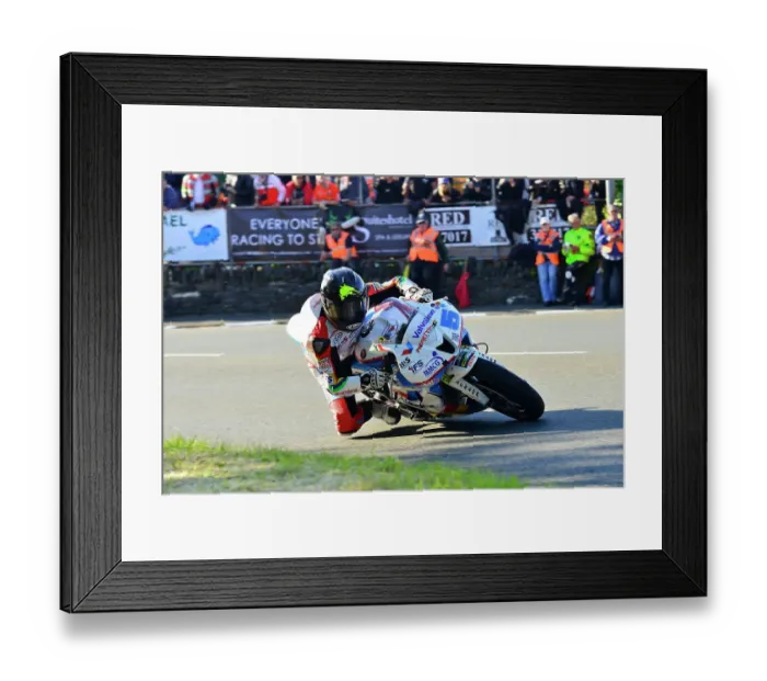 Framed Print : Bruce Anstey Padgett Honda 2015 Supersport TT Framed Print : Bruce Anstey Padgett Honda 2015 Supersport TT