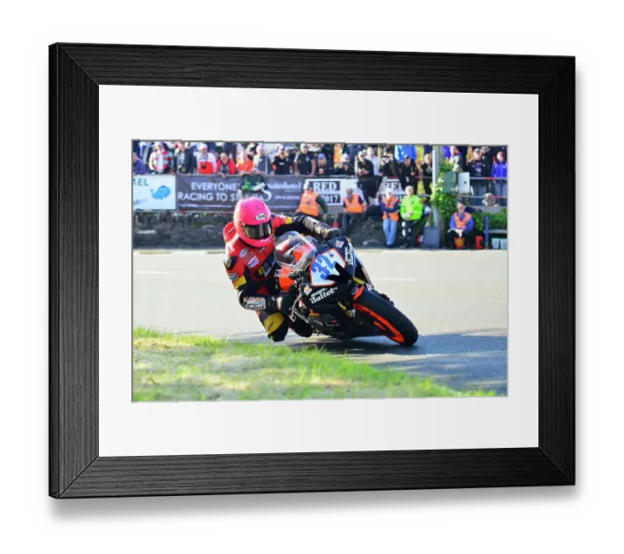 Framed Print : Davy Morgan Yamaha 2015 Supersport TT Framed Print : Davy Morgan Yamaha 2015 Supersport TT
