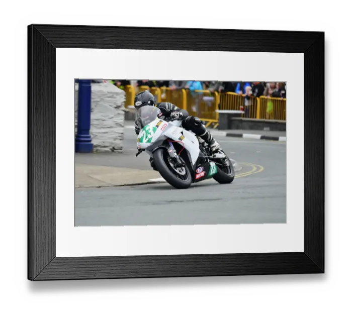 Framed Print : Jamie Coward Aprilia 2015 Lightweight TT