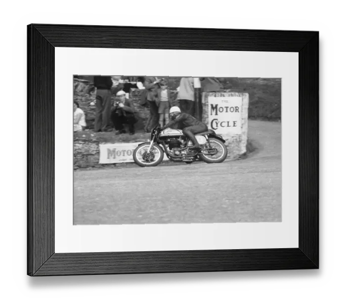 Framed Print : Bob Anderson Norton 1956 Junior Manx Grand Prix Framed Print : Bob Anderson Norton 1956 Junior Manx Grand Prix