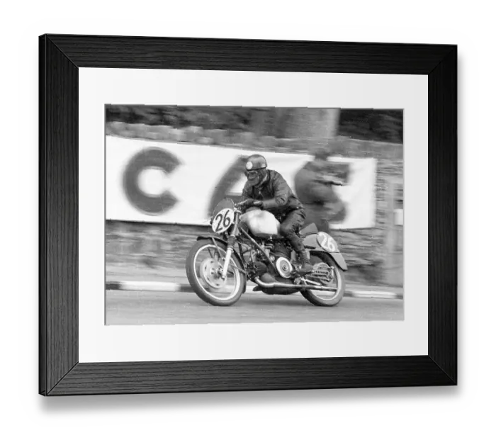 Framed Print : Omobono Tenni Guzzi 1948 Senior TT Framed Print : Omobono Tenni Guzzi 1948 Senior TT
