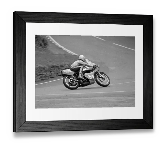Framed Print : Alan Jackson Yamaha 1981 Lightweight Manx Grand Prix Framed Print : Alan Jackson Yamaha 1981 Lightweight Manx Grand Prix