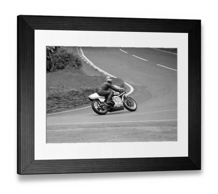 Framed Print : Edwin Wren Yamaha 1981 Lightweight Manx Grand Prix