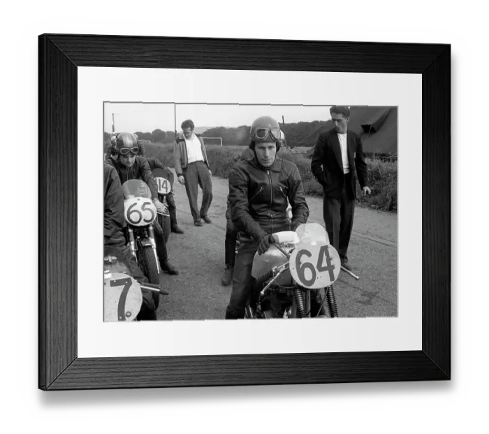 Framed Print : Dave Patrick BSA 1960 Senior Manx Grand Prix Practice Framed Print : Dave Patrick BSA 1960 Senior Manx Grand Prix Practice