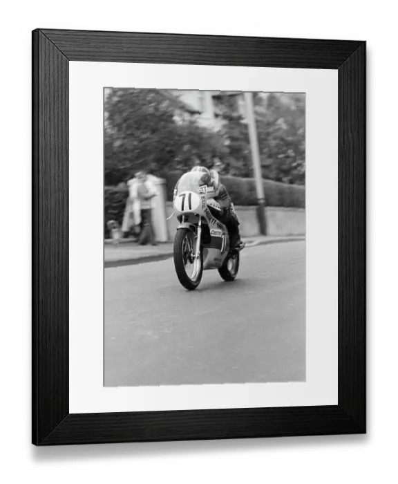 Framed Print : Gary Padgett Padgett Yamaha 1980 Newcomers Lightweight Manx Grand Prix