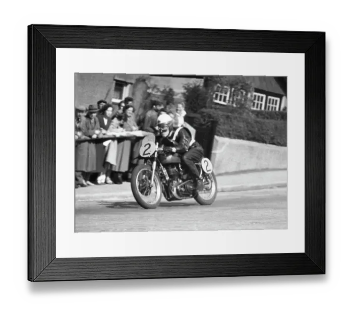 Framed Print : Edgar Peacock BSA 1986 Senior Manx Grand Prix