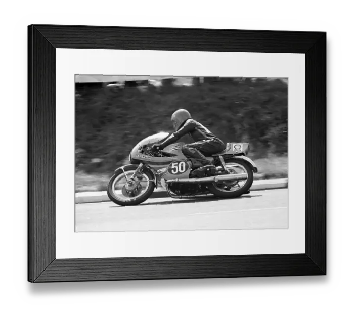 Framed Print : Ron Jones Yamaha 1975 Production TT
