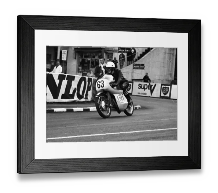 Framed Print : Burton Steele Greeves 1966 Lightweight Manx Grand Prix Framed Print : Burton Steele Greeves 1966 Lightweight Manx Grand Prix