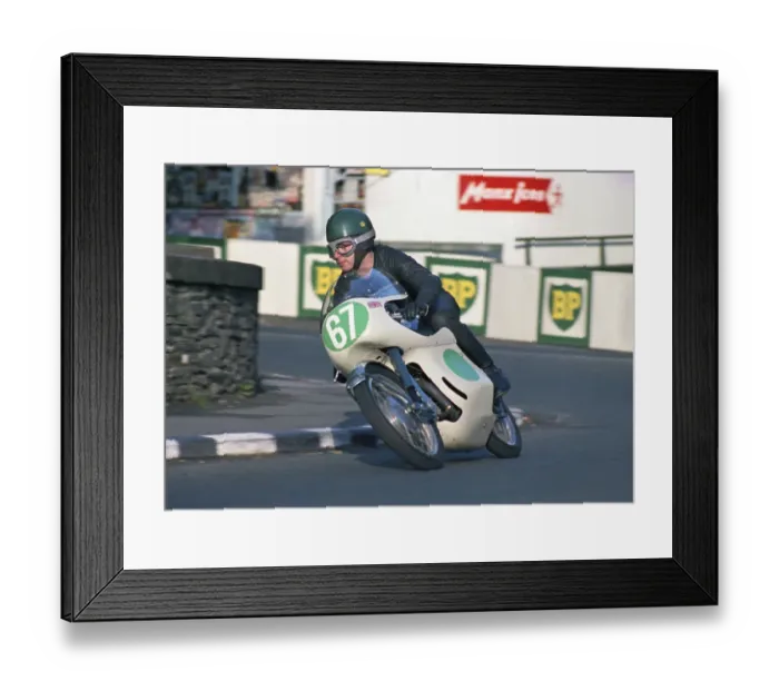 Framed Print : Harry Heward (Greeves) 1967 Lightweight Manx Grand Prix Framed Print : Harry Heward (Greeves) 1967 Lightweight Manx Grand Prix