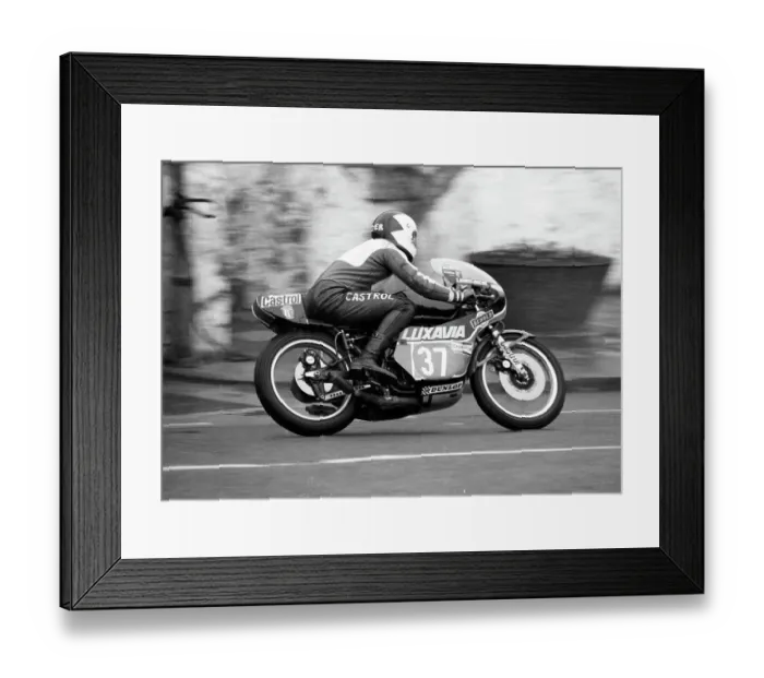 Framed Print : South African Peter Labuschagne (Yamaha) at Union Mills, 1977 Junior TT Framed Print : South African Peter Labuschagne (Yamaha) at Union Mills, 1977 Junior TT