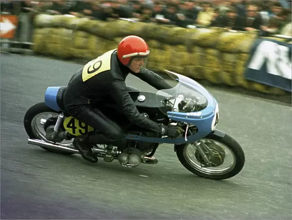 German Otto Labitzke (BMW) at Quarter Bridge, 1971 Senior TT