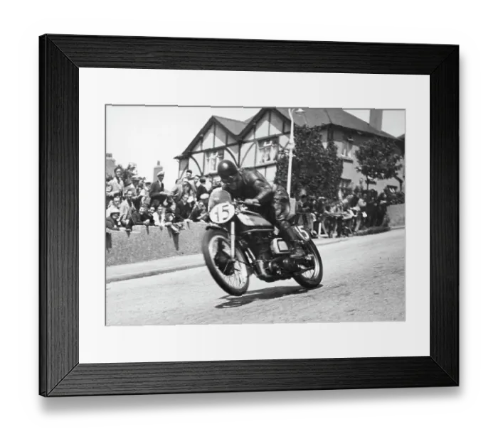 Framed Print : Harold Daniell (Norton) 1938 Senior TT Framed Print : Harold Daniell (Norton) 1938 Senior TT
