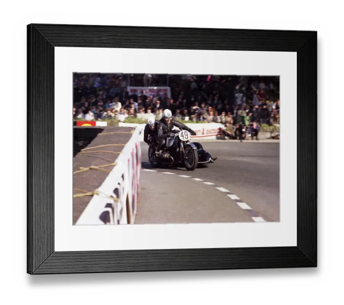 Framed Print : Dave Dickinson Nick Vann BMW 1968 500 Sidecar TT Framed Print : Dave Dickinson Nick Vann BMW 1968 500 Sidecar TT