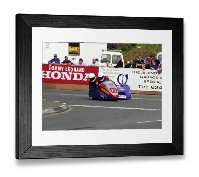 Framed Print : Ben Dixon Mark Lambert Shelbourne Honda 2002 Sidecar TT Framed Print : Ben Dixon Mark Lambert Shelbourne Honda 2002 Sidecar TT