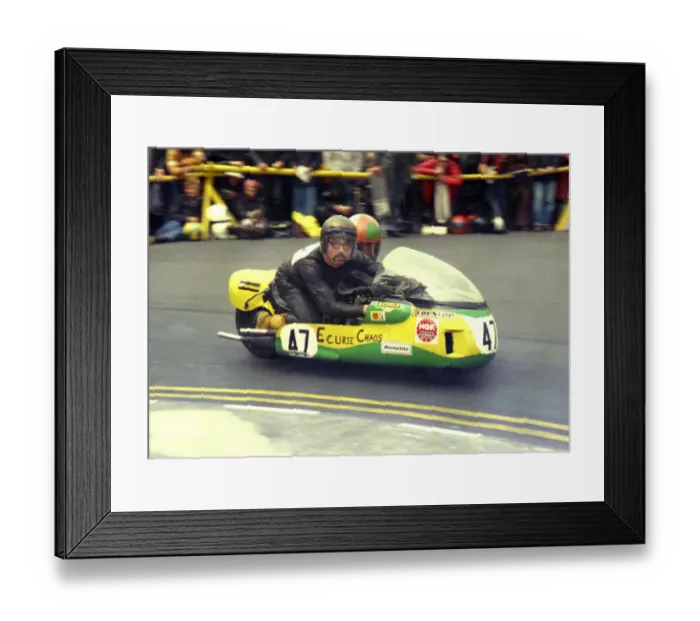 Framed Print : Stuart Applegate Ron Hardy Suzuki 1977 Sidecar TT Framed Print : Stuart Applegate Ron Hardy Suzuki 1977 Sidecar TT