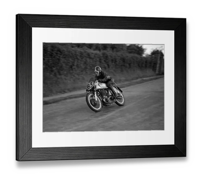 Framed Print : R D Briscoe Norton 1951 Senior MGP Practice Framed Print : R D Briscoe Norton 1951 Senior MGP Practice
