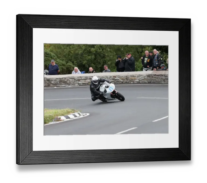 Framed Print : Richard Duncan Kawasaki 2022 Junior Manx Grand Prix Framed Print : Richard Duncan Kawasaki 2022 Junior Manx Grand Prix