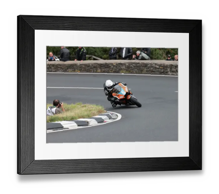 Framed Print : Jamie Williams Kawasaki 2022 Junior Manx Grand Prix Framed Print : Jamie Williams Kawasaki 2022 Junior Manx Grand Prix