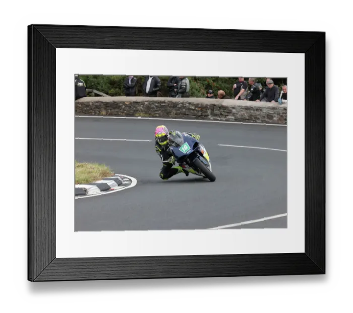 Framed Print : Rhys Hardisty Yamaha 2022 Lightweight Manx Grand Prix Framed Print : Rhys Hardisty Yamaha 2022 Lightweight Manx Grand Prix