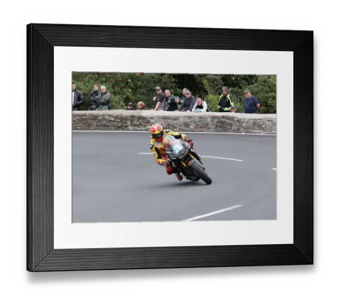 Framed Print : Ross Orchard Kawasaki 2022 Junior Manx Grand Prix Framed Print : Ross Orchard Kawasaki 2022 Junior Manx Grand Prix